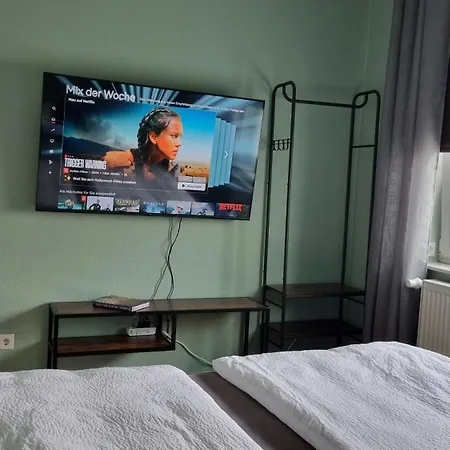 Design Mit Klimaanlage, Parkplatz, Netflix, Disney, Dominos Pizza, Wallbox, Bahnhof 5min - Berlin Hbf 23min