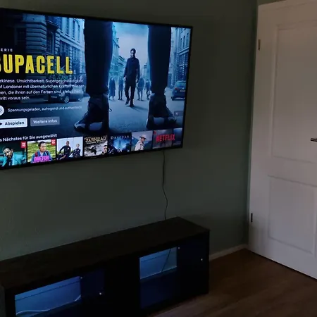 Design Apartment, Klimaanlage, Eigener Parkplatz, Netflix, Dominospizza, Wallbox Apartment