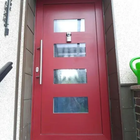 公寓 Design Apartment, Klimaanlage, Parkplatz, Netflix & Disney, Dominos Pizza, Wallbox 法尔肯塞