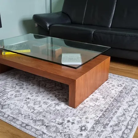 Design Apartment, Klimaanlage, Parkplatz, Netflix & Disney, Dominos Pizza, Wallbox 公寓 法尔肯塞