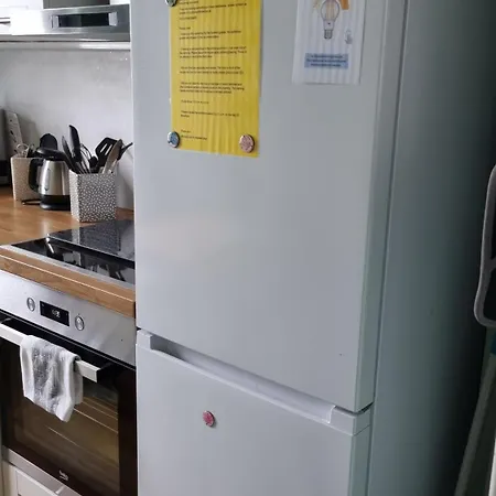 Design Apartment, Klimaanlage, Parkplatz, Netflix & Disney, Dominos Pizza, Wallbox Daire Falkensee