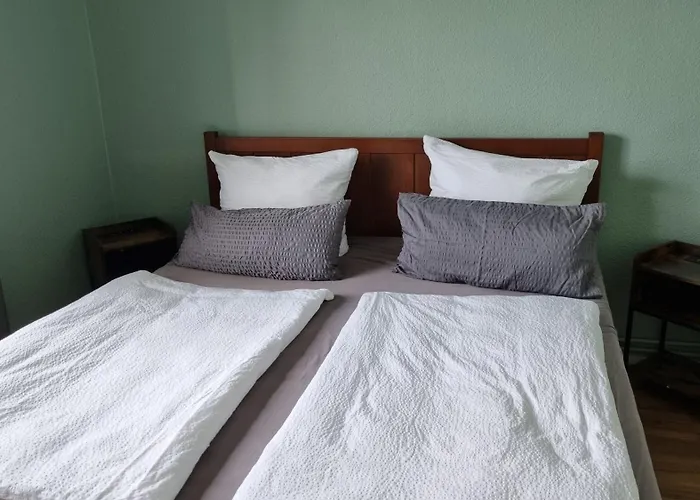 Design Apartment, Klimaanlage, Eigener Parkplatz, Netflix, Dominospizza, Wallbox * Falkensee